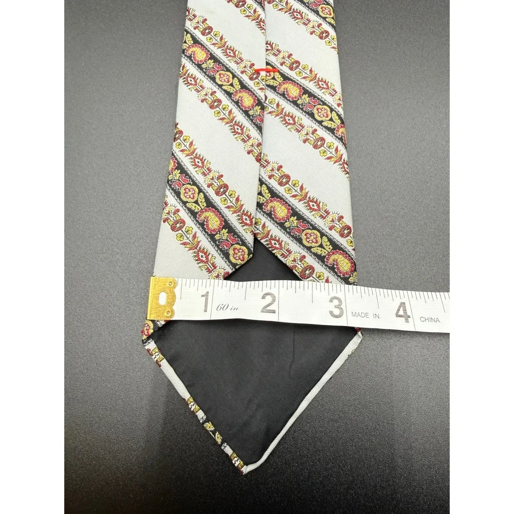 Bene Mens Necktie Stripe Paisley Floral Grey Red Yellow Polyester 3.25